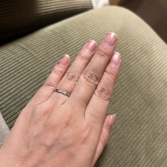 【PROPONERE(プロポネール)】の口コミ ダイヤとクネクネしているデザインがかわいくて購入しました。値段は15万...