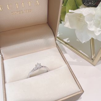 【BELETHE(ベルテ)】の口コミ 店員さんのおすすめで紹介していただいた商品で、華やかで存在感のあるデザ...