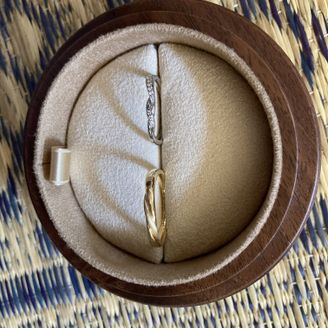 【COLANY(コラニー)】の口コミ サイトでいくつか目星をつけて来店しました。実際につけてみて男女ともに細...