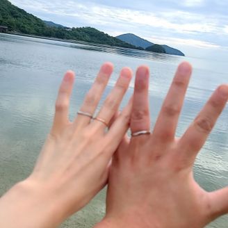 【AMOUR AMULET(アムール・アミュレット)】の口コミ シンプルでつけやすいです
夫婦ともに気に入っておりずっとつけていたい
...