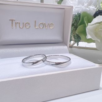 【True Love(トゥルーラブ)】の口コミ 　シンプルなデザインでどんな服装にでも会うのでずっと付けていられる。
...