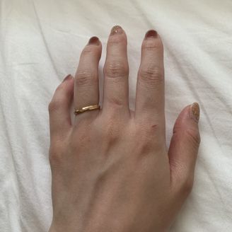 【MOOMIN WEDDING RING(ムーミン結婚指輪)】の口コミ デザインの種類が豊富で自分の好みにあった指輪が作れる。
ムーミンが刻印...