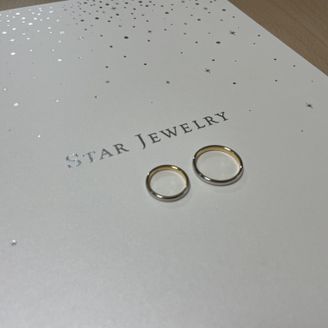 【STAR JEWELRY(スタージュエリー)】の口コミ デザインは、ゴールドとシルバーのバイカラーで珍しいのと、さりげなく見え...