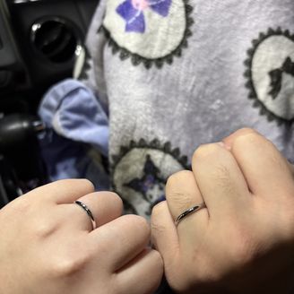 【insembre(インセンブレ)】の口コミ 今回購入させて頂いた指輪は
シンプルで真ん中にダイヤが入っている
とて...