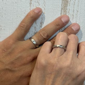 【COLANY(コラニー)】の口コミ 私も夫もツルツルピカピカな指輪は好きになれず、たまたま行ったお店でオス...