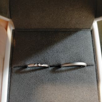 【Flowaves(フロウェーブス)】の口コミ シンプルで普段使いにちょうど良いデザインです。HPで検索したときは候補...