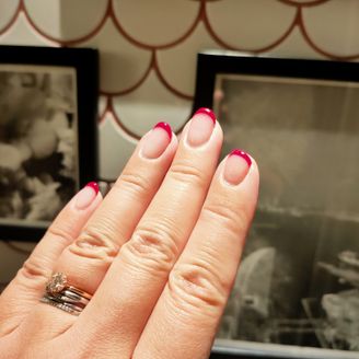 【One&Only(ワンアンドオンリー)】の口コミ 主人との結婚指輪、それぞれデザインやブランドは違うがペア感を揃えたリン...