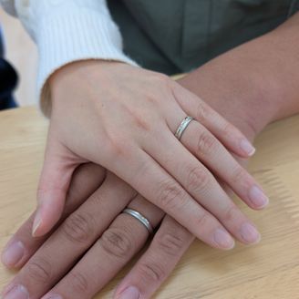 【Katamu(カタム)】の口コミ 1番の決め手はハニーイエローゴールドの色味です。
肌なじみが良く、デザ...