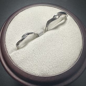 【萬時(Manji)】の口コミ 毎日身につけるものなので、個人的に光って存在感のある指輪でないものを探...