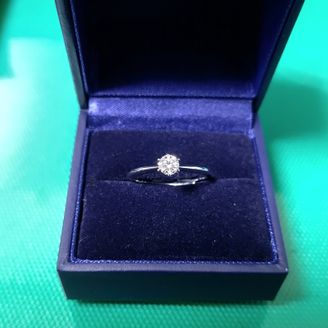 婚約指輪（銀座ダイヤモンドシライシ）プロポーズリング　未使用　ダイヤモンド スマイルプロポーズリング [婚約指輪] 銀座ダイヤモンドシライシ