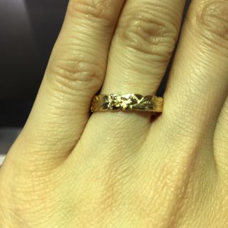 【Kahuna(カフナ)】の口コミ 彫りがとても綺麗でした。もっと豪快なイメージでしたが、女子が付けても全...