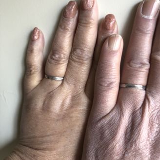 【insembre(インセンブレ)】の口コミ 予算内でいろいろと探しましたが、年齢もあり、あまり派手なデザインは嫌で...