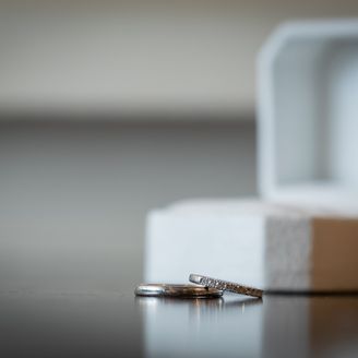 【MAGNOLIA WHITE JEWELRY(マグノリアホワイトジュエリー)】の口コミ ハーフエタニティで指が綺麗に見えるマリッジリングを探していました。リン...