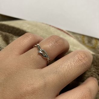 【萬時(Manji)】の口コミ 個性的であまり被らないところがいいと思いました。デザインもかっこいいし...