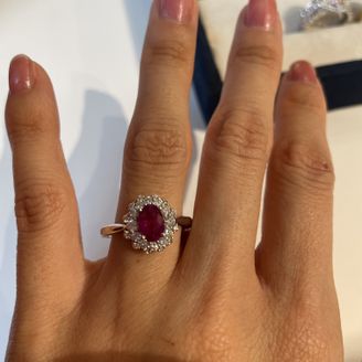 【GSTV】の口コミ 中央は、ミャンマー産パッション・レッド　ルビー、まわりに、ダイヤ（リリ...