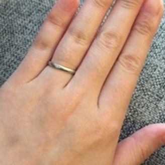 【Cadensia bridal(カデンシアブライダル)】の口コミ ブランドにこだわりがなかったが為にどこで購入するかを悩んでいましたが、...