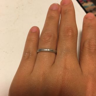 【snow(スノウ)】の口コミ ミル打ちの指輪が欲しく、デザインがとてもシンプルでつけごこちもとても良...