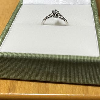 【LAPAGE(ラパージュ)】の口コミ デザインが派手すぎずに、ちょうど良いシンプル具合で、普段でもつけられそ...