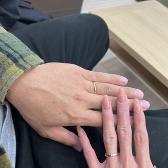 【仲庭總本店】の口コミ 肌馴染みのいいピンクゴールドの色に
ぷっくりとしたフォルムが可愛らしく...