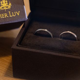 【CHER LUV(シェールラブ)】の口コミ 【指輪のデザイン】
こだわりはミル打ちのデザインが細かく、かつシンプル...