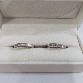 【SWEET BLUE DIAMOND(スウィートブルーダイヤモンド)】の口コミ 涼し気なブルーダイヤモンドです。
沖縄の海のような青です。
つけ心地も...