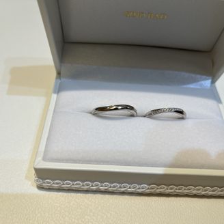 【SIND BAD(シンドバット)】の口コミ 
指輪はウェーブの具合も丁度良くダイヤの部分もキラキラしていて、とても...