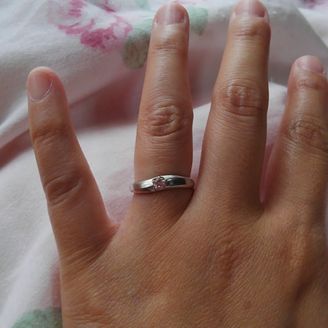 【Wish upon a star(ウィッシュアポンアスター)】の口コミ 指輪は、雑誌でリサーチしていて、あらかた目星を着けて行きました。
決め...