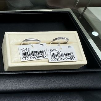 【ジュエリーツツミ(JEWELRY TSUTSUMI)】の口コミ 細い指輪より太めの指輪が好みでしたが、細すぎずダイヤが浮き出ているよう...