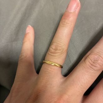 【Something Blue(サムシングブルー)】の口コミ 指輪を気に入って買いました！！
普段から金のピアスやネックレスを着用し...