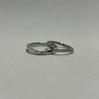 【HOSHI no SUNA 星の砂(ほしのすな)】の口コミ 手に馴染みやすく、着けた時の違和感のないものにしました。デザインも色々...