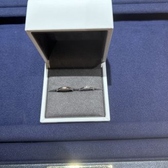 【Flavor(フレーバー)】の口コミ デザイン、ダイヤモンドの種類までマット感を持たせるなども選べましたし、...