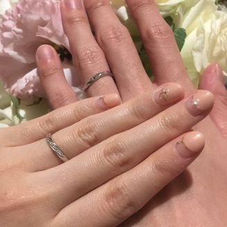 【オーダーメイドジュエリーメイ】の口コミ 自分も夫もブランドの興味や知識がなく、デザインが気に入ればそれで良いと...