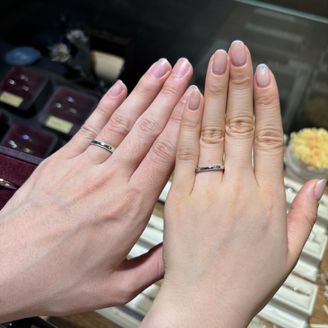 【ECRIN(エクラン)】の口コミ いろんなものを試着する中で、ミルグレインがある指輪が地味すぎなくて可愛...