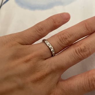 【シャネル(CHANEL)】の口コミ CHANELのペアリングを購入しました。ダイヤモンドが５つついているも...