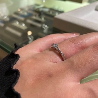 【COLANY(コラニー)】の口コミ 立体的でいて、かつシンプルなデザイン。なのに高級感がある。
日本のブラ...