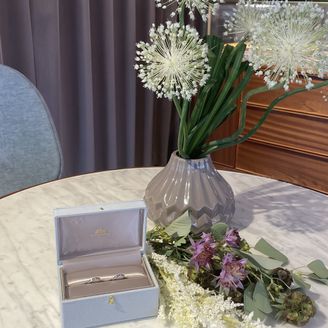 【ete(エテ)】の口コミ destinyというコレクションの中の1つの指輪を購入しました。
ダイ...