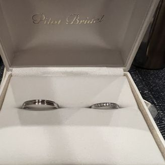 【PILOT BRIDAL(パイロットブライダル)】の口コミ シンプルで品があり、とても高級感のある指輪です。
着け心地もとても良く...