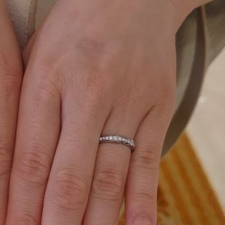 【ブルガリ(BVLGARI)】の口コミ 他ブランドや人と被らないフルエタニティが欲しかったので、そのイメージに...