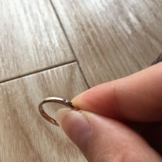 【サマンサシルヴァブライダル】の口コミ シンプルのデザインを中心に、シンプル過ぎずどこかワンポイントも欲しいと...