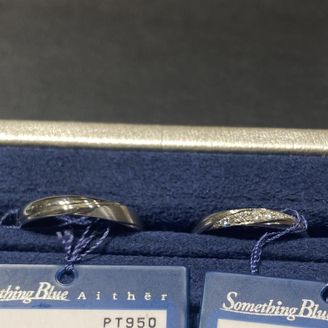 【Something Blue Aither(サムシングブルー・アイテール)】の口コミ シンプルでデザイン性があり、店舗の中で1番好みに近いものでした。これが...