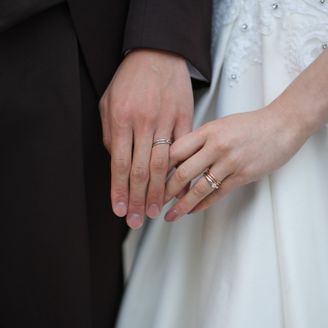 【エルメス(HERMES)】の口コミ Hを象ったリングはお互いのイニシャルでもありビビビときました。ダイヤな...