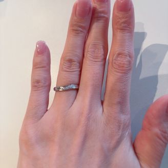 【Katamu(カタム)】の口コミ 様々なブランドさんの指輪を試着しましたが、katamuさんの指輪を試着...