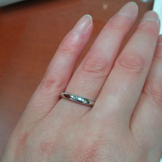 【俄(にわか)】の口コミ 婚約指輪を買うか悩んでいた時期でしたので、婚約指輪兼結婚指輪になるよう...