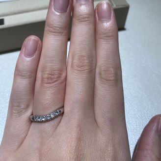 【MIKIMOTO(ミキモト)】の口コミ 他のブランド6店舗まわったなかで1番着け心地がよく感じました。男性のデ...