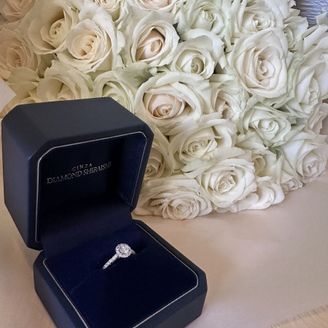 Bouquet（ブーケ）<C枠> [婚約指輪] 銀座ダイヤモンドシライシ