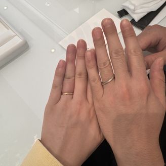 【紡ぎ輪(つむぎわ)】の口コミ デザインが良くて普段使いしやすい！
私は派手目なデザインが良くて、夫は...