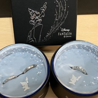 【Disney FANTASIA(ディズニーファンタジア)】の口コミ ファンタジアの輝かしいデザインが目を惹きました。
セットリングとなって...