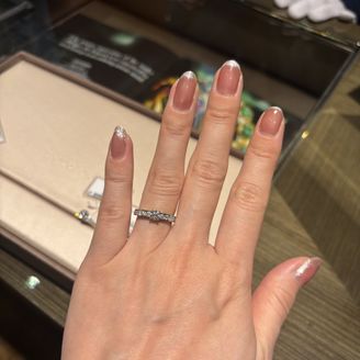 【ブルガリ(BVLGARI)】の口コミ 色々なデザインがある中でもこのブルガリブルガリの刻印があるデザインは、...
