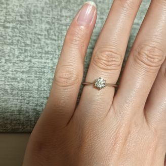 【Foulason(フレゾン)】の口コミ カラット、カラーなどお店の方と相談して決めました。購入し、着けてみると...