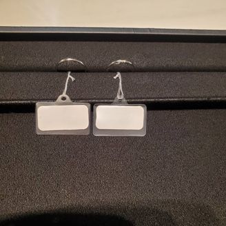 【ティファニー(Tiffany & Co.)】の口コミ シンプルなデザインのものを探していたので、できるだけシンプルなものを選...